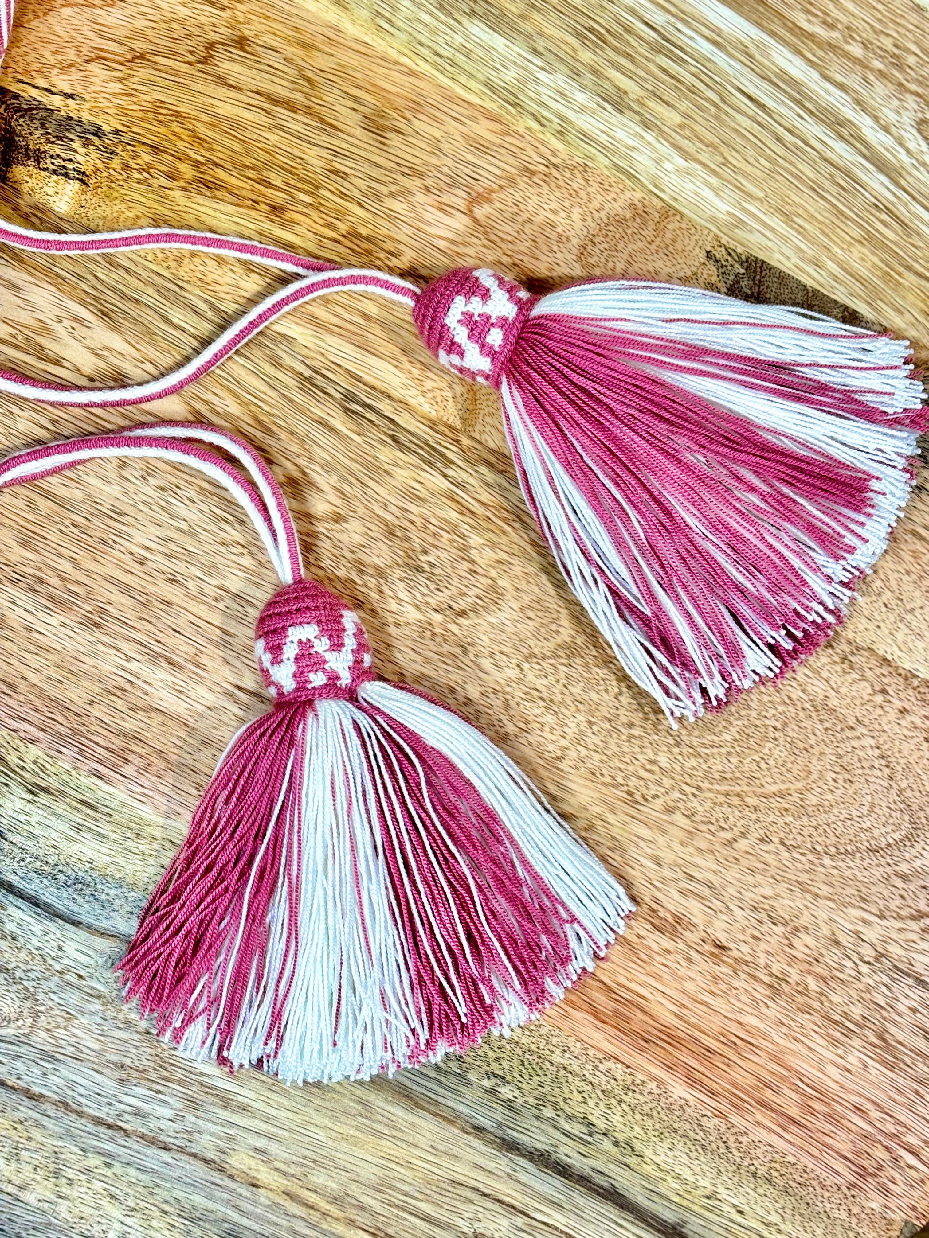 Handmade Wayuu Mochila | Medium Pink and White Crossbody Bucket Bag | Tambora Boutique
