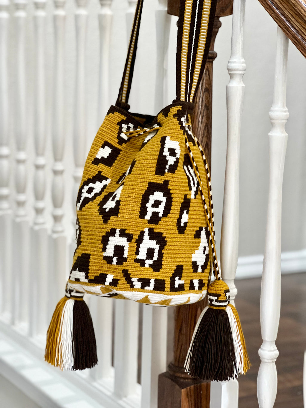 Shoulder Bag ~ AMAZONAS